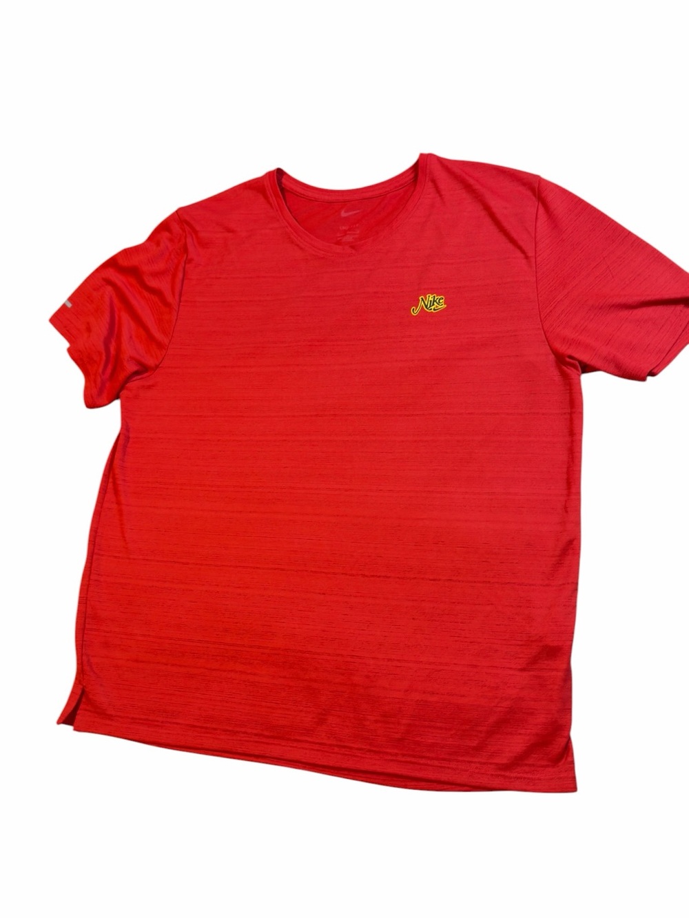 Nike Men’s Red Short Sleeve Athletic Tee with Yellow Logo (005)